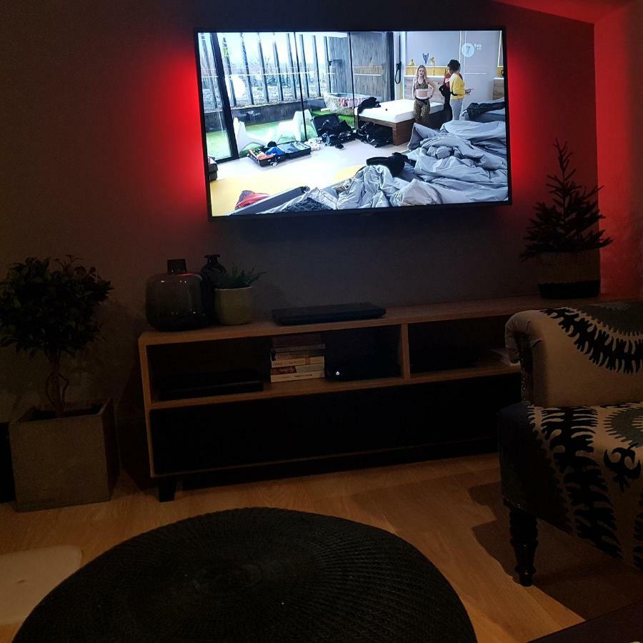 Red Rose Apartament -Parking -Taras- Faktura Vat Κίελτσε Εξωτερικό φωτογραφία